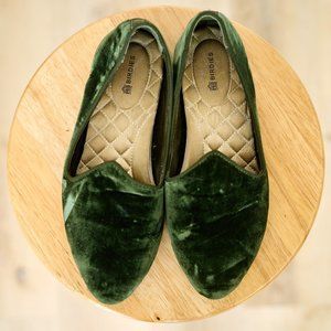 Birdies The Heron Flat in Green Velvet